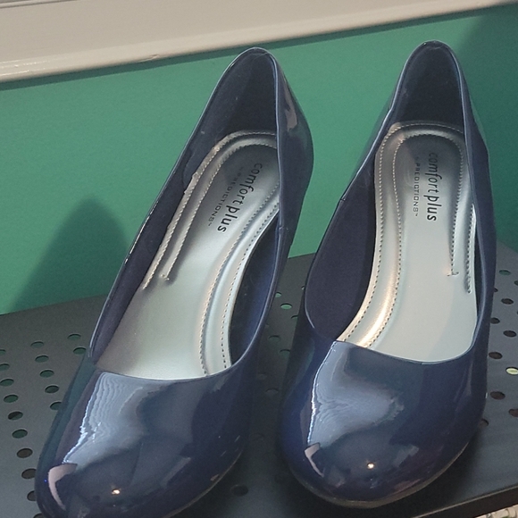 Navy Patten Leather Heels